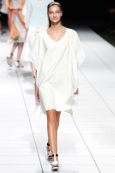 Look 37